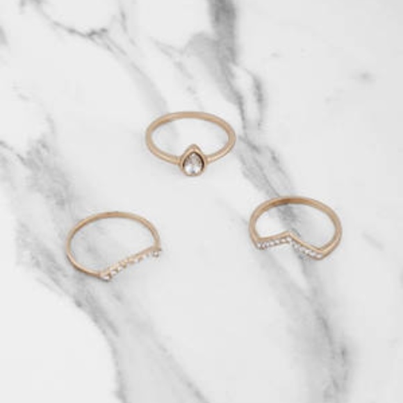 Tobi Jewelry - Gold Ring Set